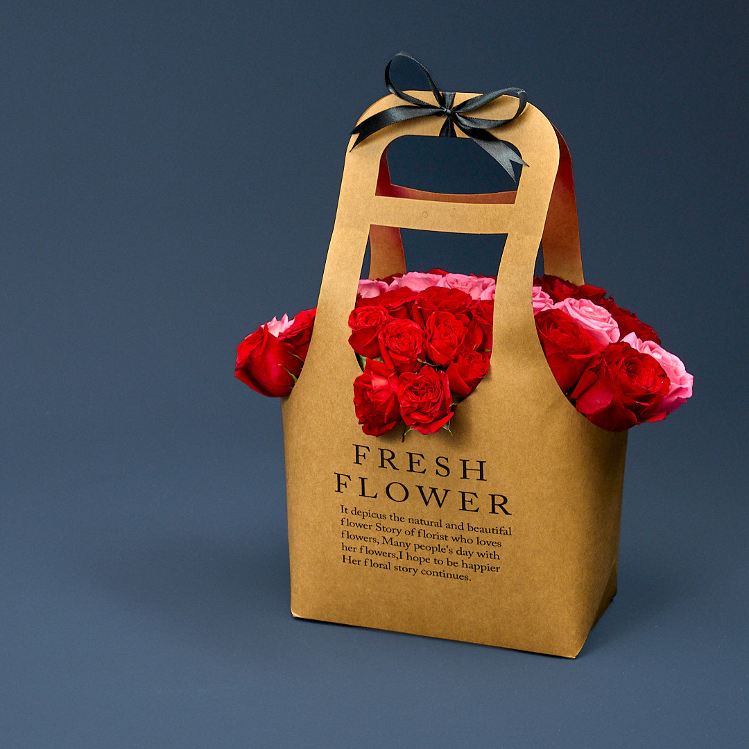Eternal Roses Charm Bag | 23 premiumFlowers