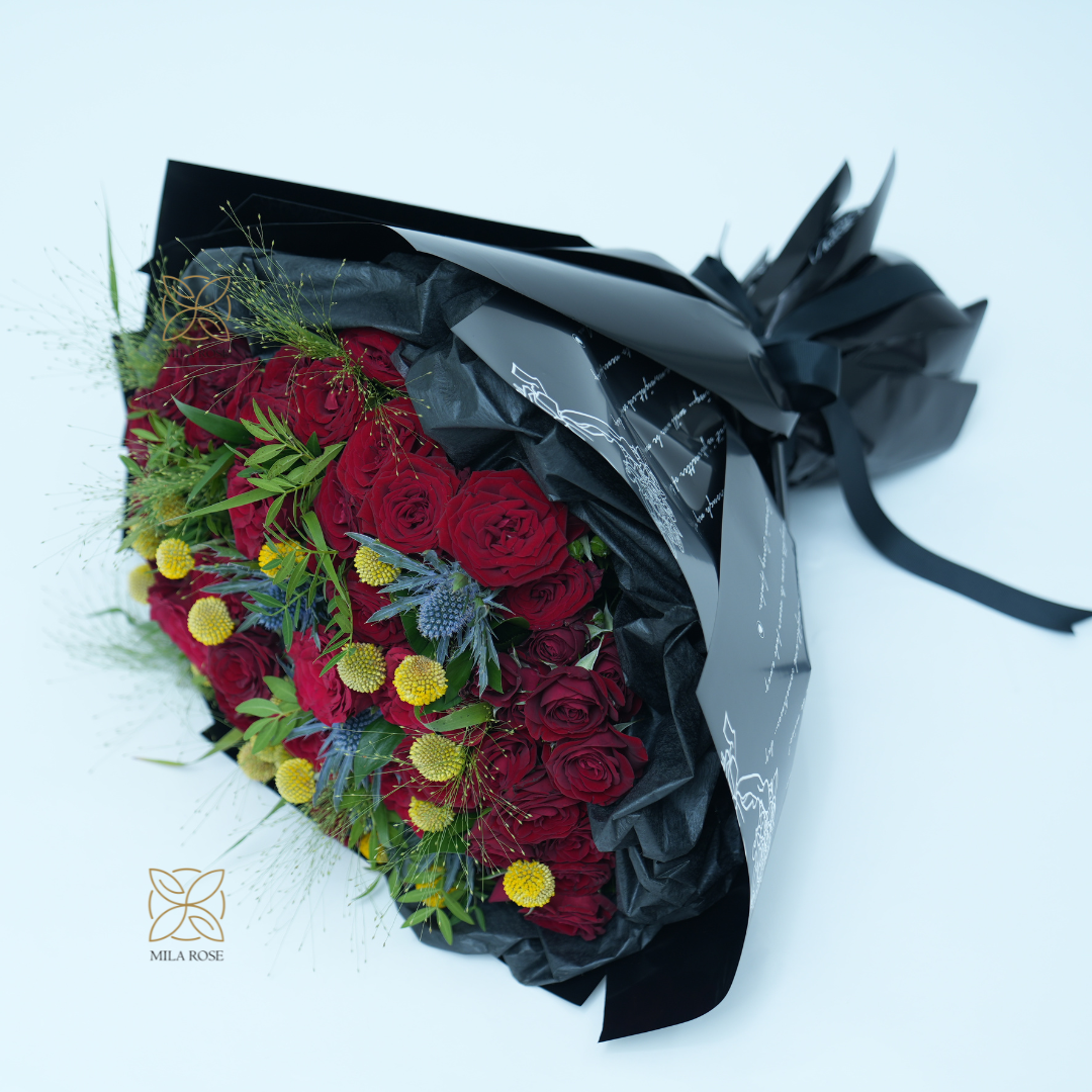 Red love rose bouquet
