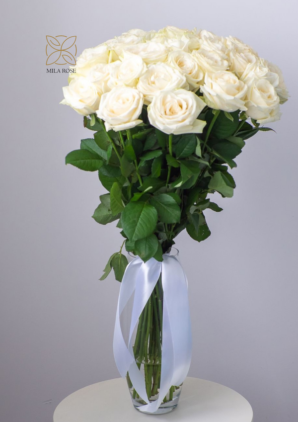 Luxury White Roses Bouquet – 20 Stems