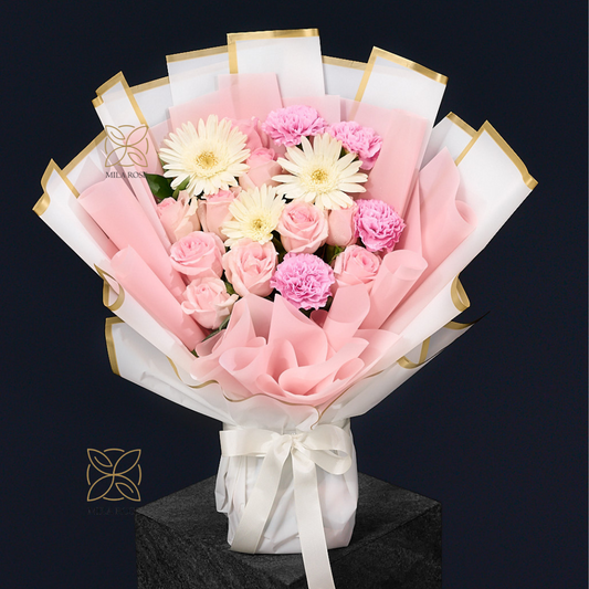 Luxury Pink Bouquet of Roses and Gerbera