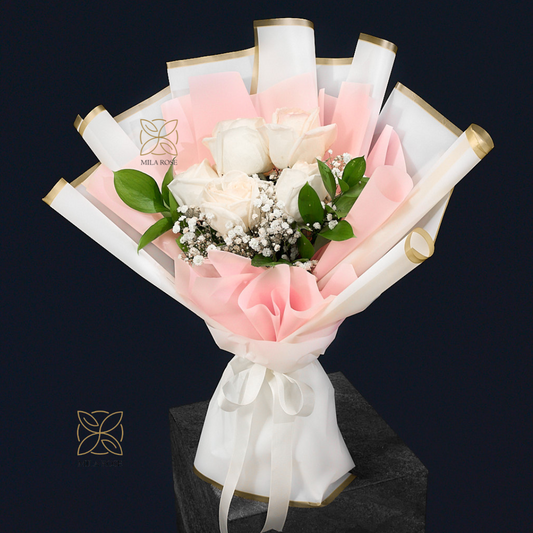 Elegant White Bouquet of Premium Roses