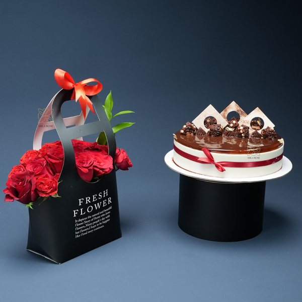 Eternal Roses Charm Bag (Black Style) with Cake| 15 premium Roses