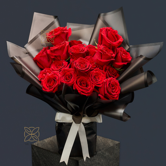 Red love rose bouquet